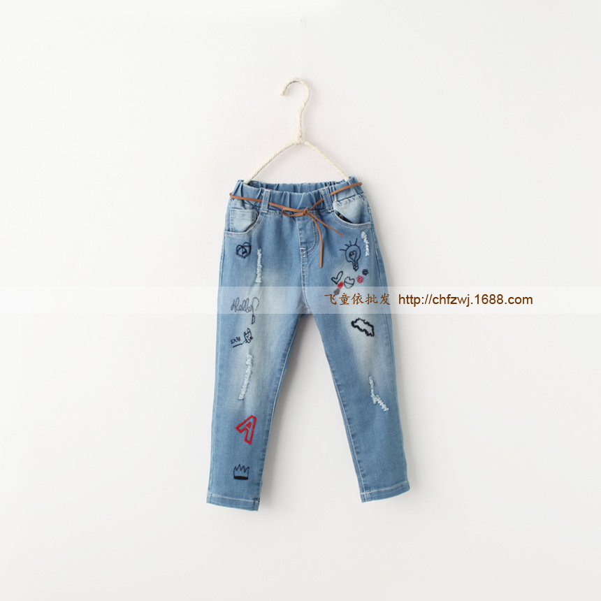 511381 2色入 破洞刺绣腰带水洗牛仔裤