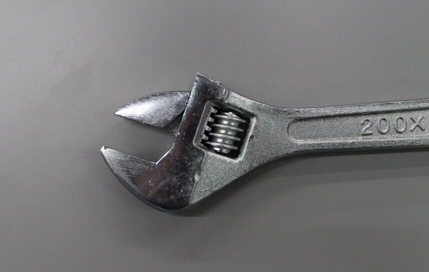 正品8寸建新活动扳手 整体淬火扳手 手动工具 厂家直销