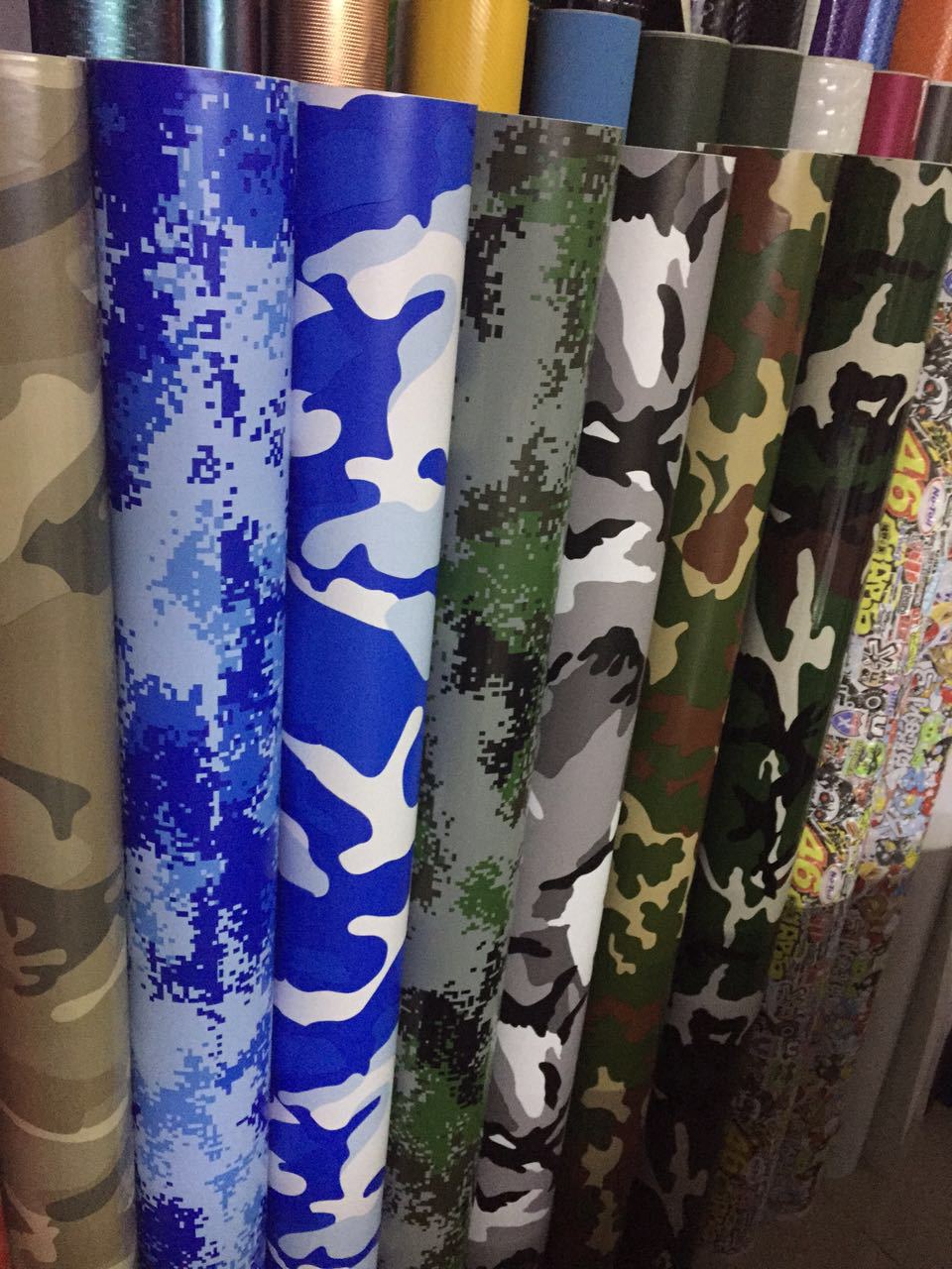 汽车改色膜 数码迷彩, 沙漠迷彩,黑白迷彩,全车身改装贴膜