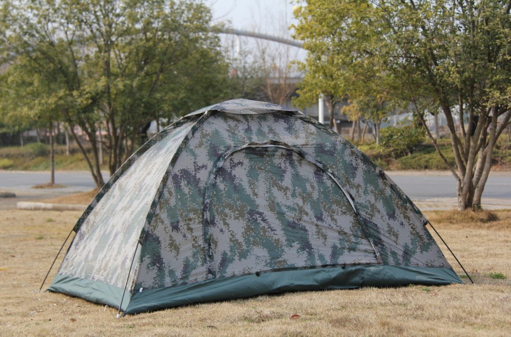 供应07数码迷彩帐篷单兵帐篷户外野营帐篷