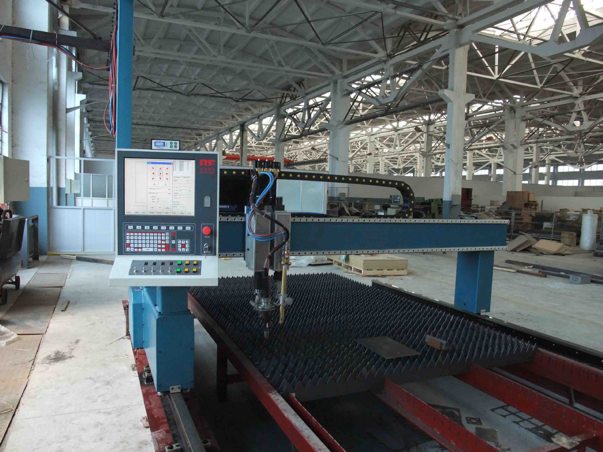 几乎全新龙门式3x8米数控火焰等离子切割机极优惠转让(已转让)