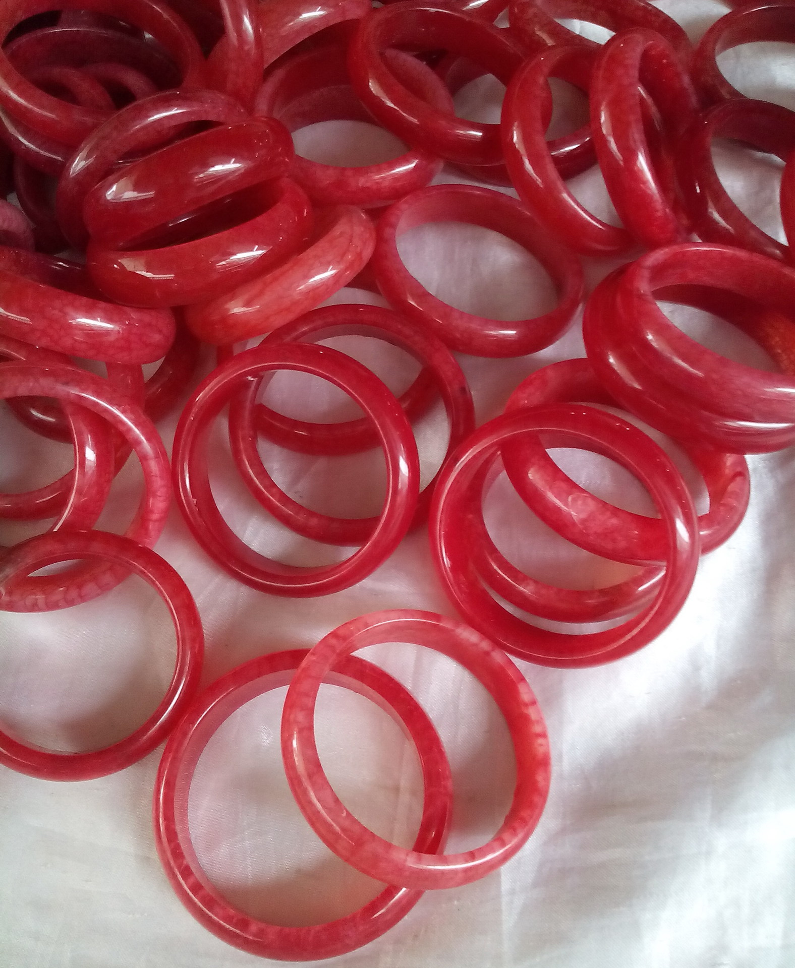 玉石批发岫玉凤血玉鸡血玉镯子 玉器批发 手镯