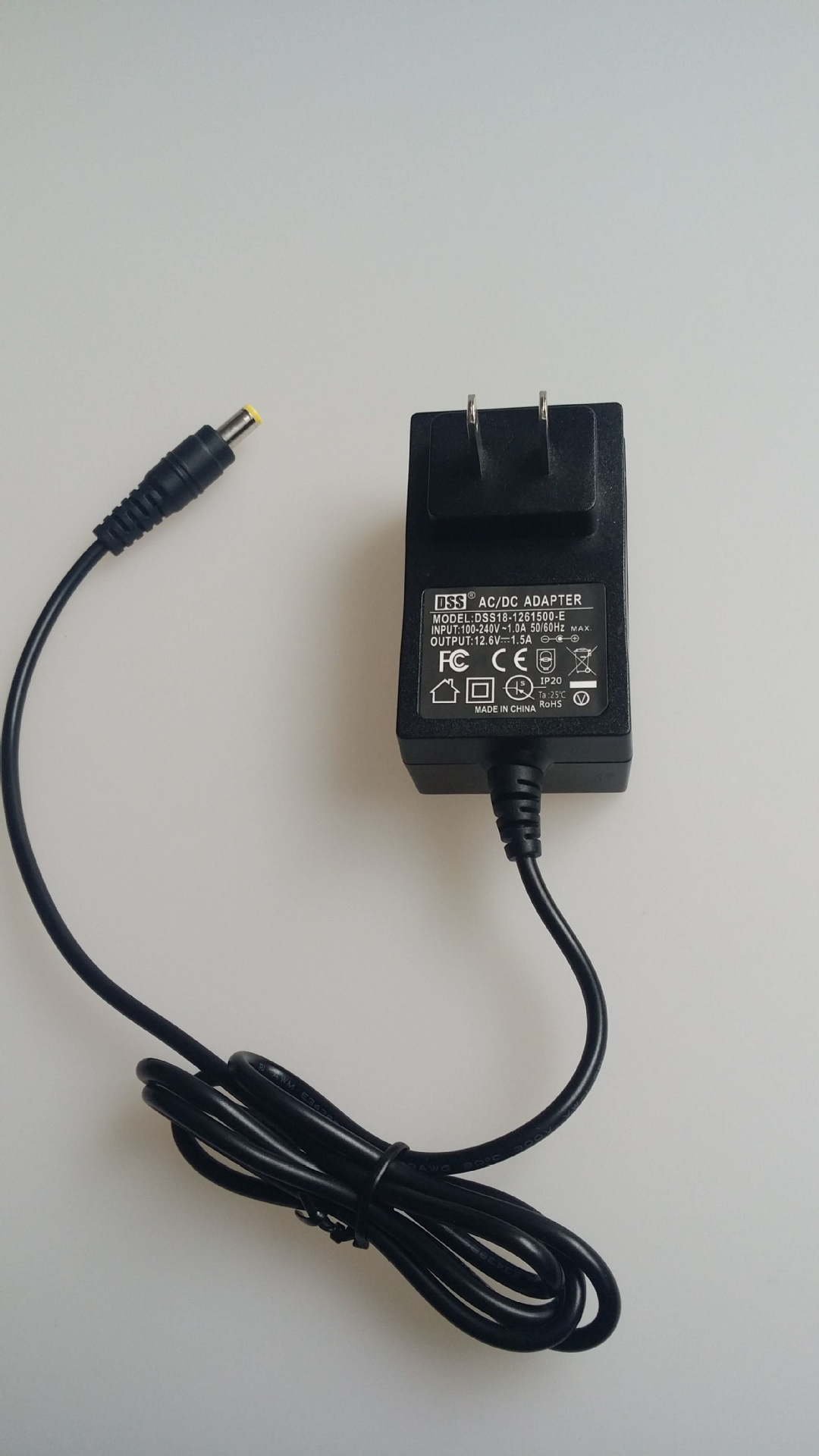 12v铅酸电池充电器14.4v1a欧规认证充电器ce gs汽车电瓶充电器12v