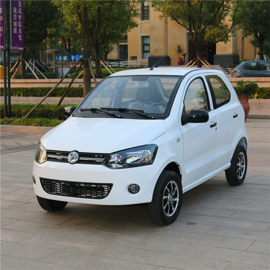 江苏雅西polo款电动汽车火热上市家用代步电动小轿车节能环保