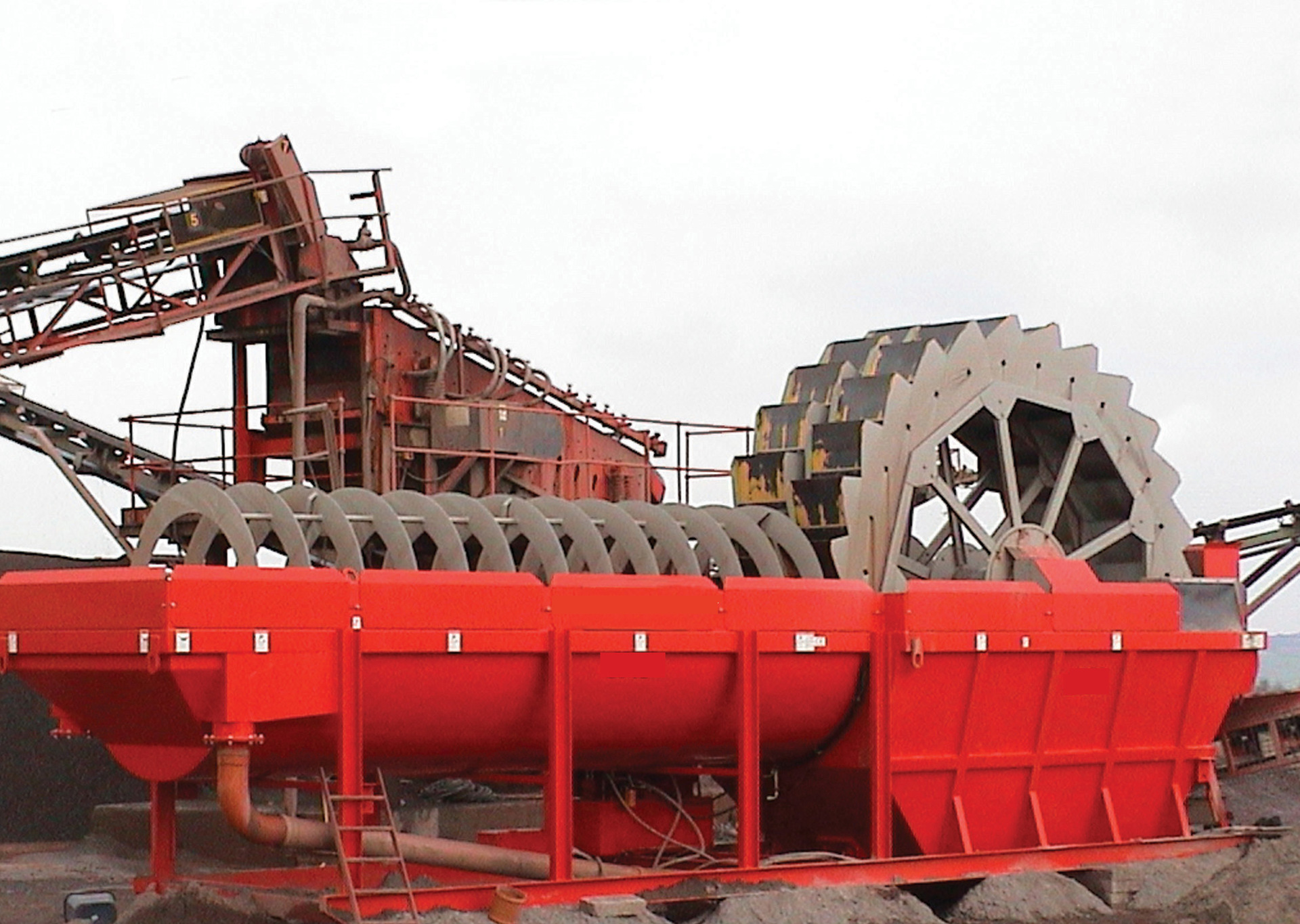 供应各种产量洗沙机,地面二次水洗设备,工业水轮洗砂机