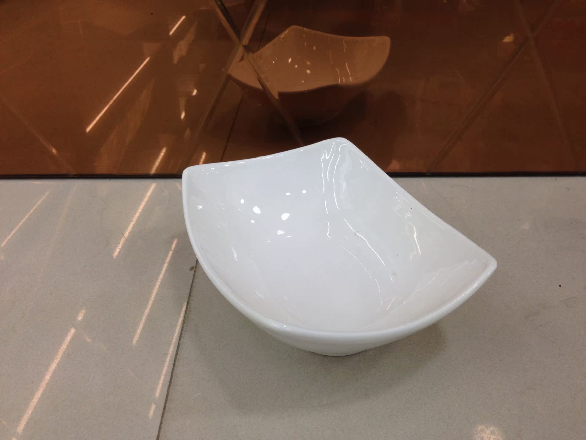 厂家直销长方旦形碗 釉面润亮光点多高品质低骨瓷酒店饭店餐具