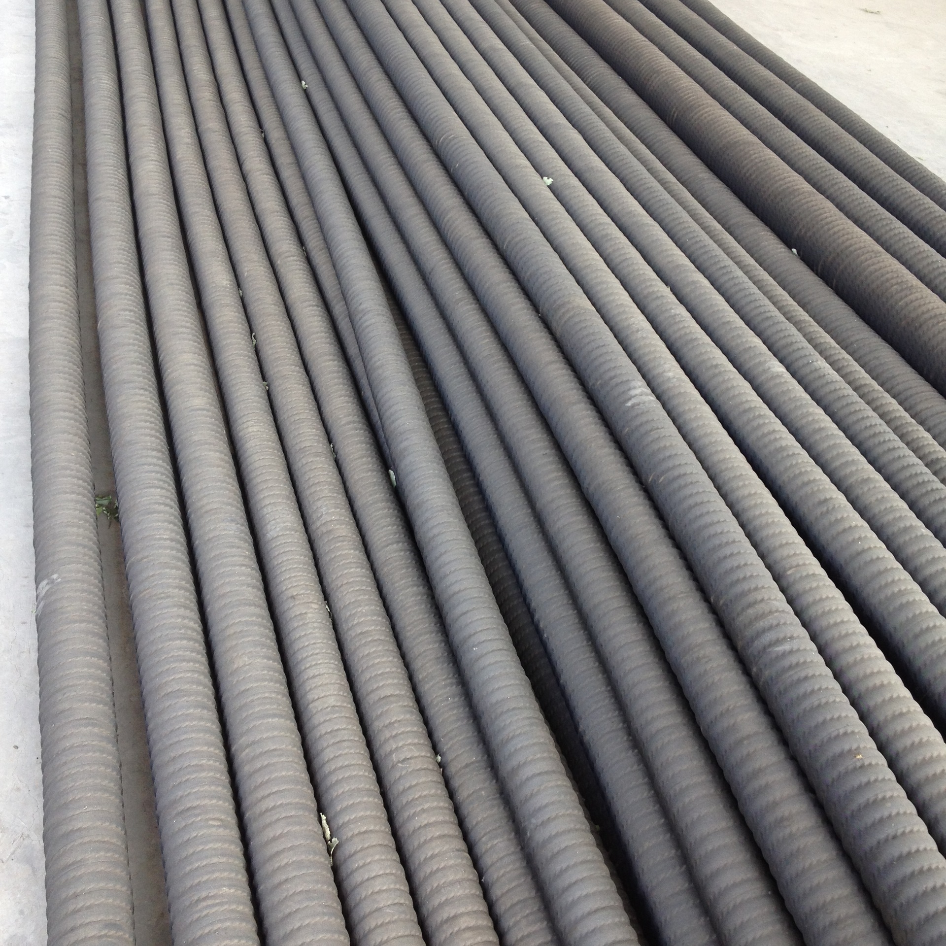 厂家供应优质喷沙天然橡胶管