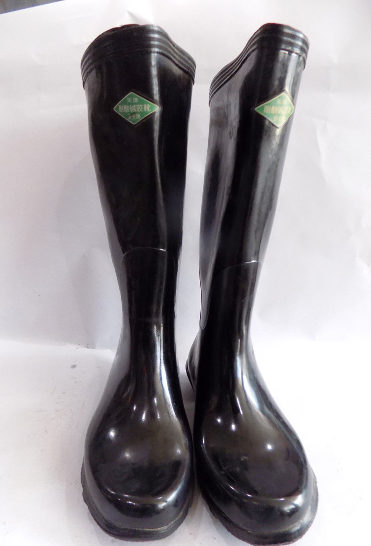 中高筒胶鞋 雨靴 劳保鞋 安全胶鞋 防水 耐磨 耐油耐酸碱.