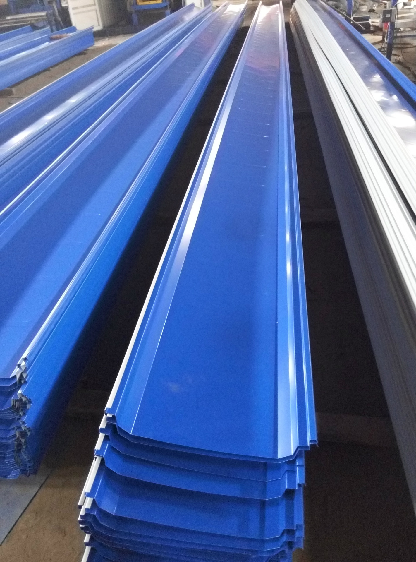 2米宽彩钢板围墙铁皮瓦单板屋顶瓦平板压型雨棚彩钢板