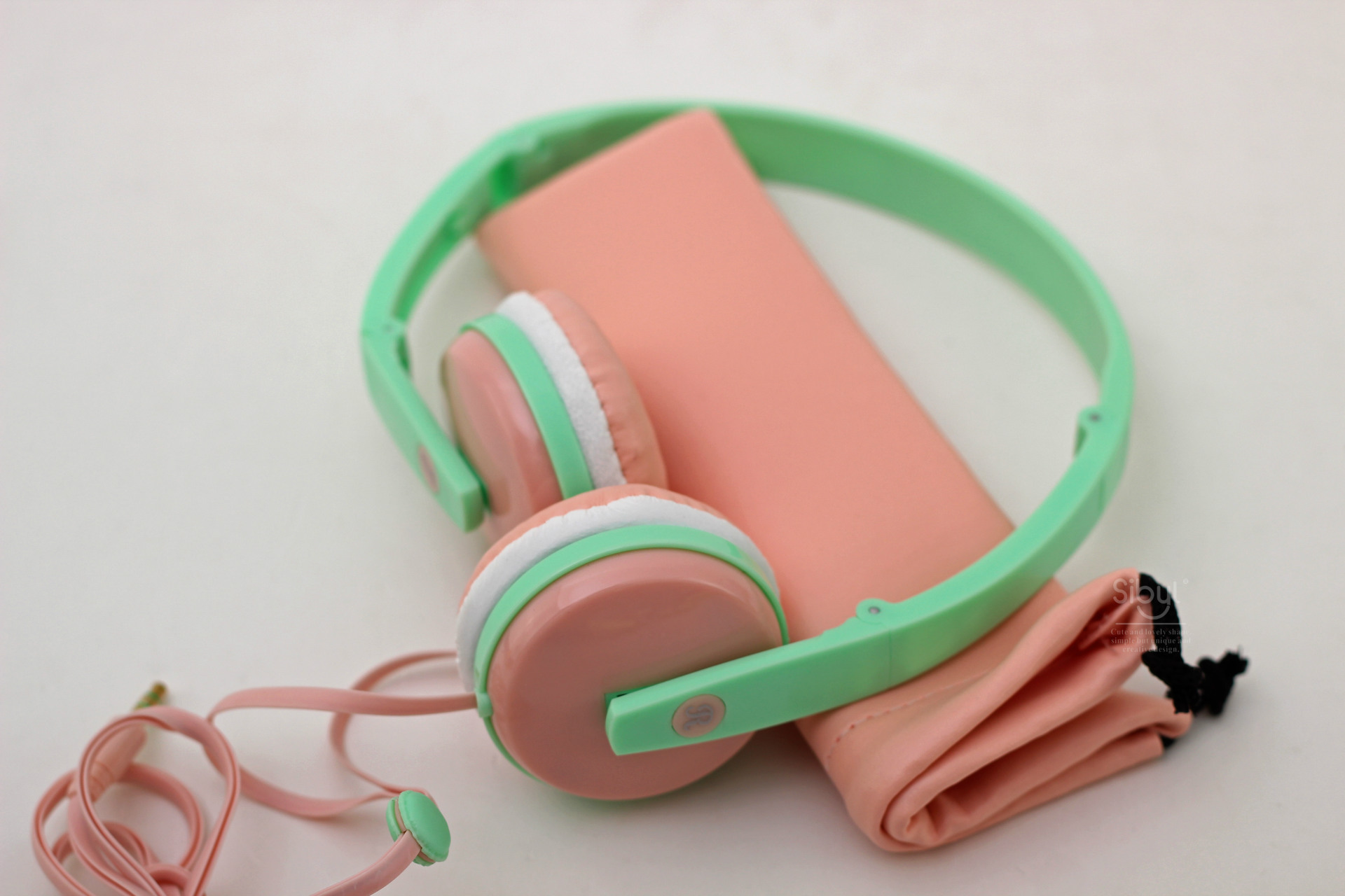 尖叫mymy头戴式彩色耳机x 18 macarons earphone