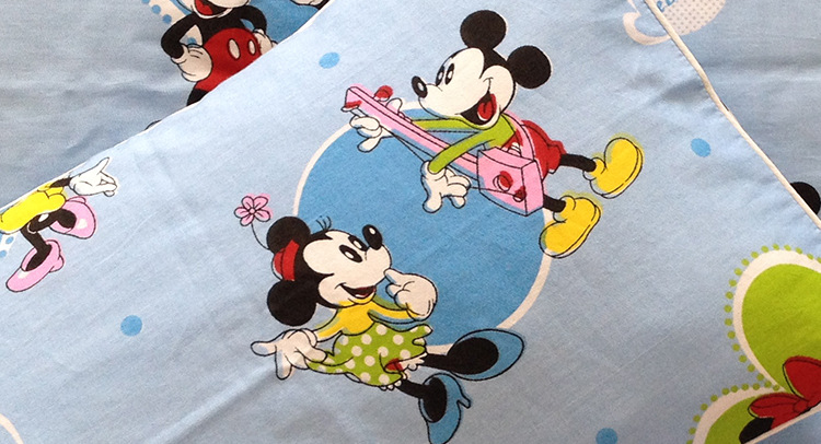 可爱卡通图案,深得孩子们的喜爱