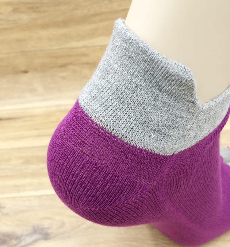 厂家批发秋冬季纯棉五指袜女 可爱卡通五指袜 短筒护跟分趾袜子