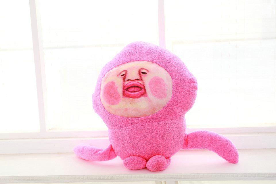 厂家批发 农场精灵屁桃君毛绒公仔 粉红可爱屁桃君抱枕毛绒玩具