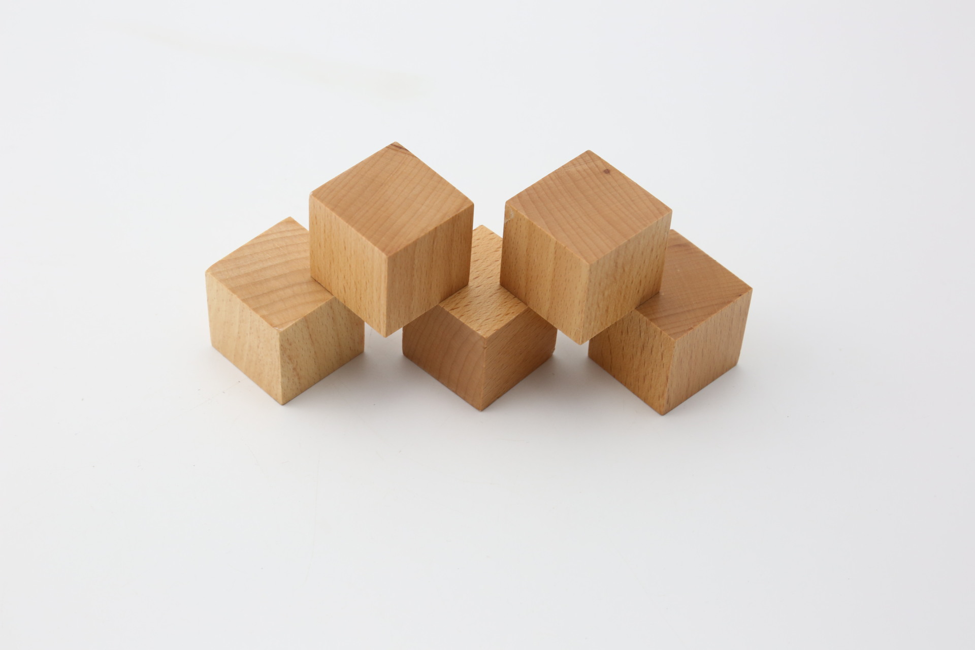 木质字母摆件榉木方块加工正方形木头定制方块底座橡胶木长方形方