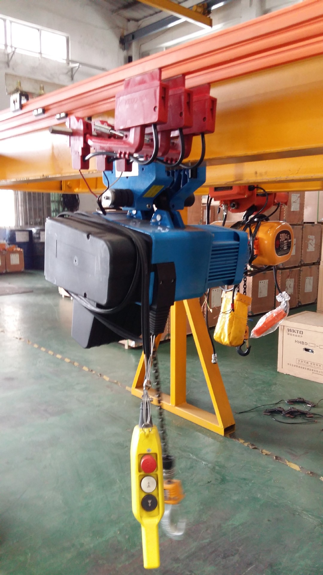 供应优质单极无接缝滑触线dkd-80a集电器,日本松下滑导线通用