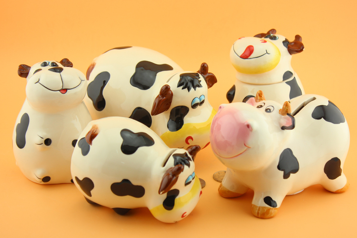 批发陶瓷储钱精典奶牛存钱罐陶瓷手工彩绘奶牛储钱罐儿童生日礼.