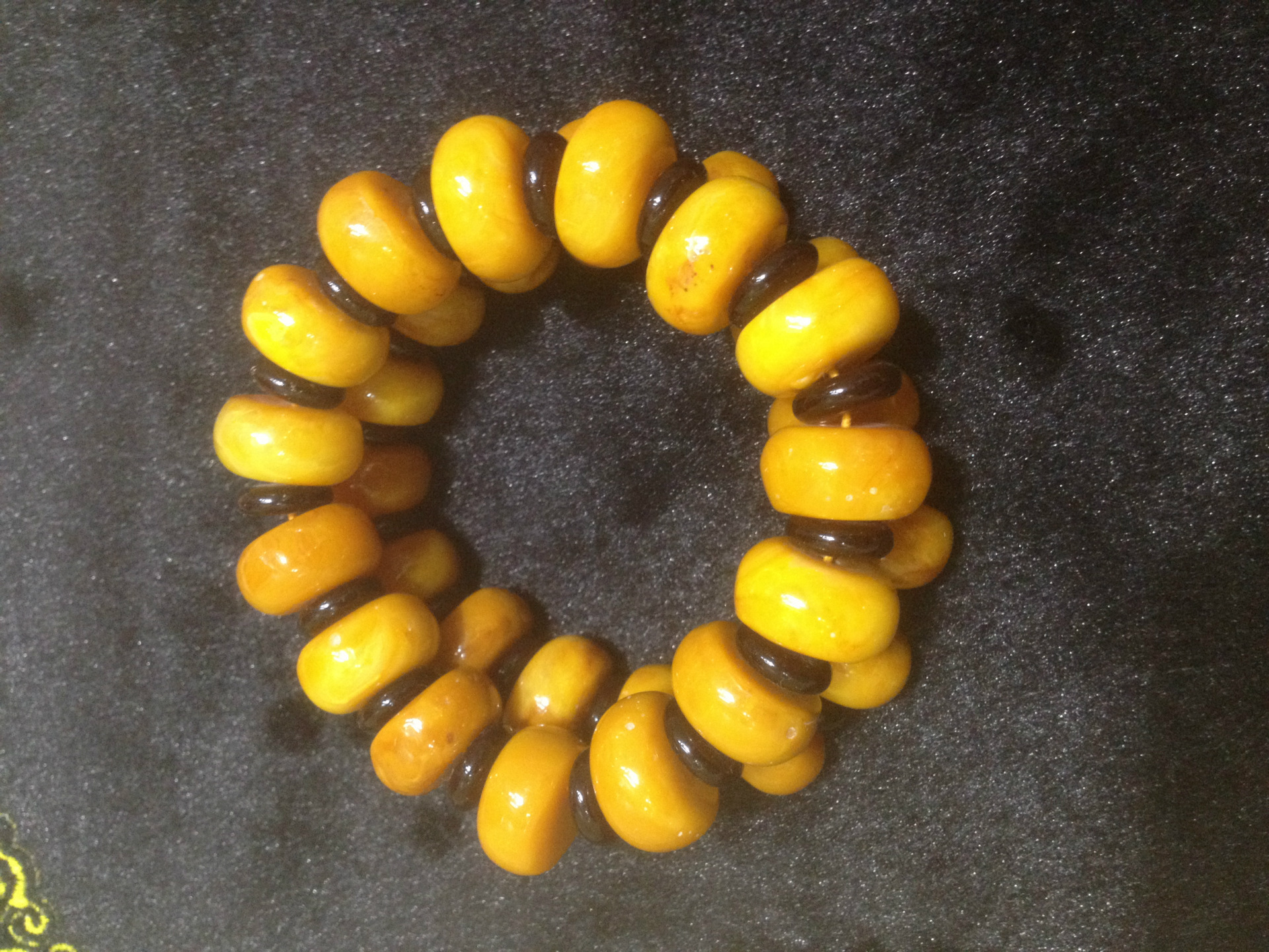 二代琥珀蜜蜡手链 鸡油黄算珠老蜜蜡手串厂家批发直销