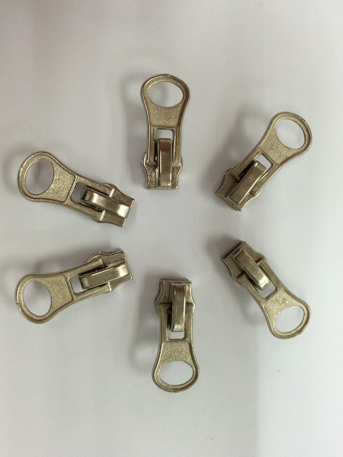 义乌拉链头 箱包拉头 4.2自动头 5金属拉链拉头 定制拉头-阿里巴巴