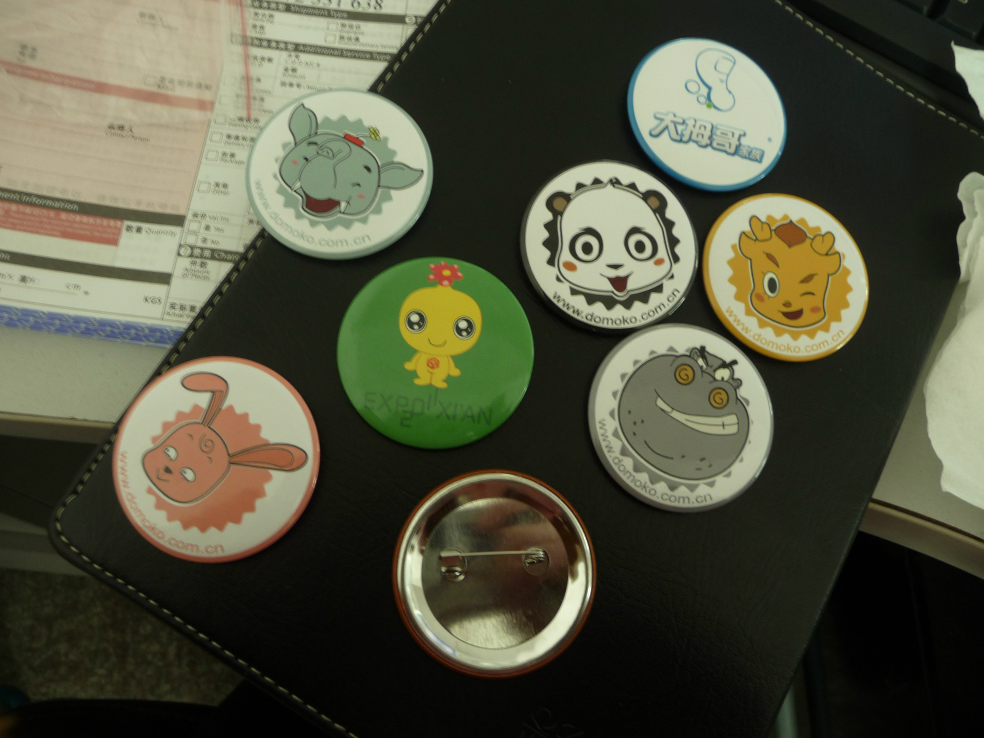 厂家批发环保马口铁胸牌定制 圆形压铸欧式