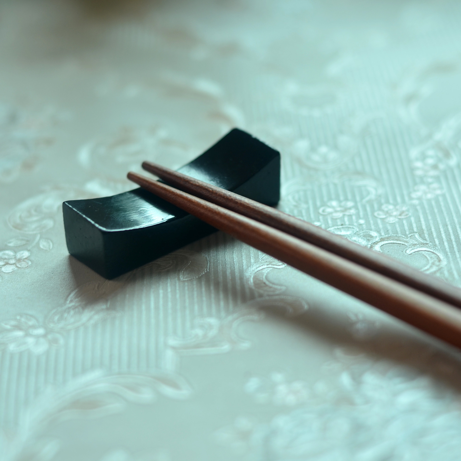 批发日式黑色木筷架 筷子托 高档酒店餐厅专用 木质餐具