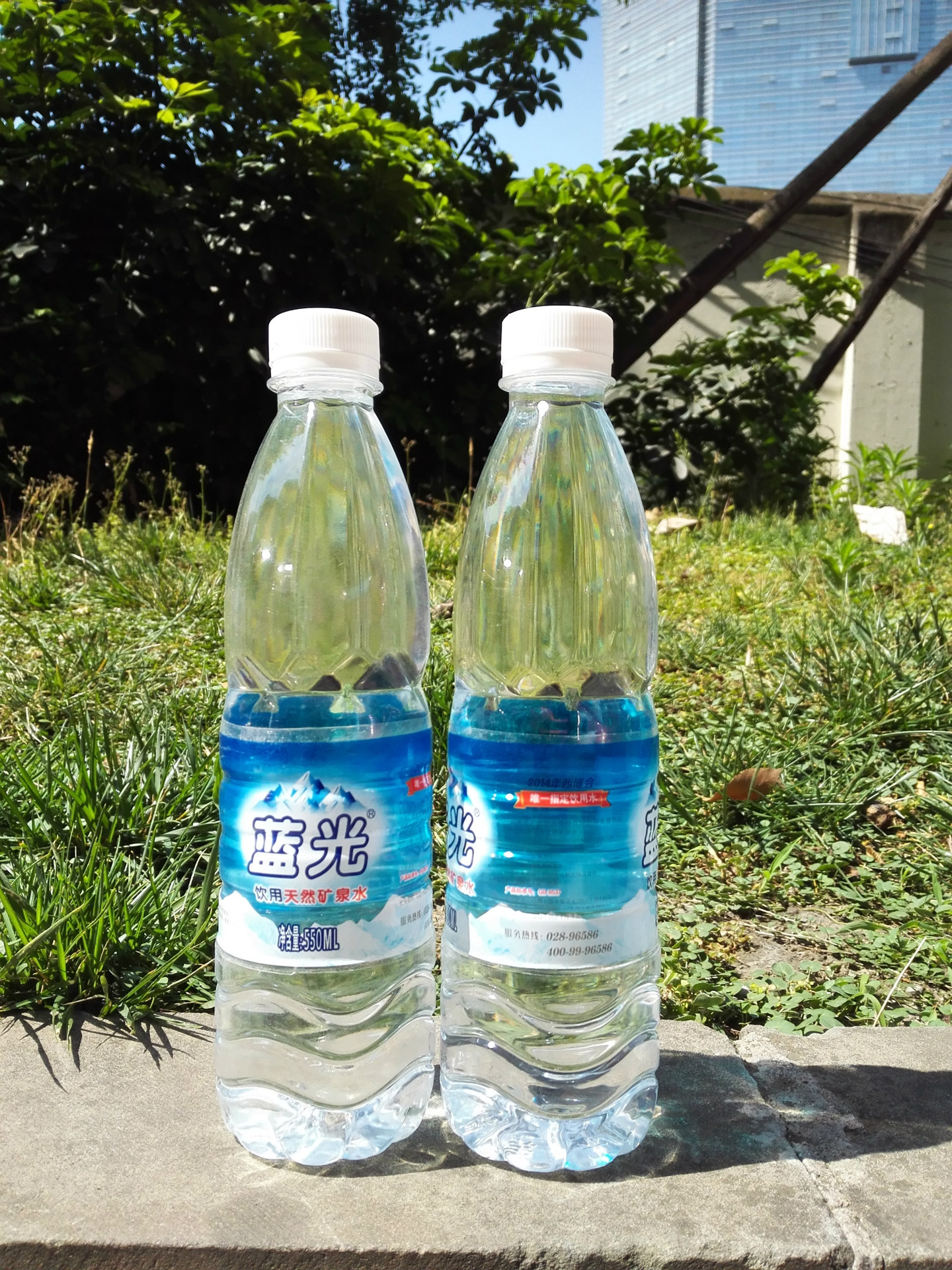 蓝光矿泉水企业定制 酒店logo定制 汽车4s点定制可以开增值税票