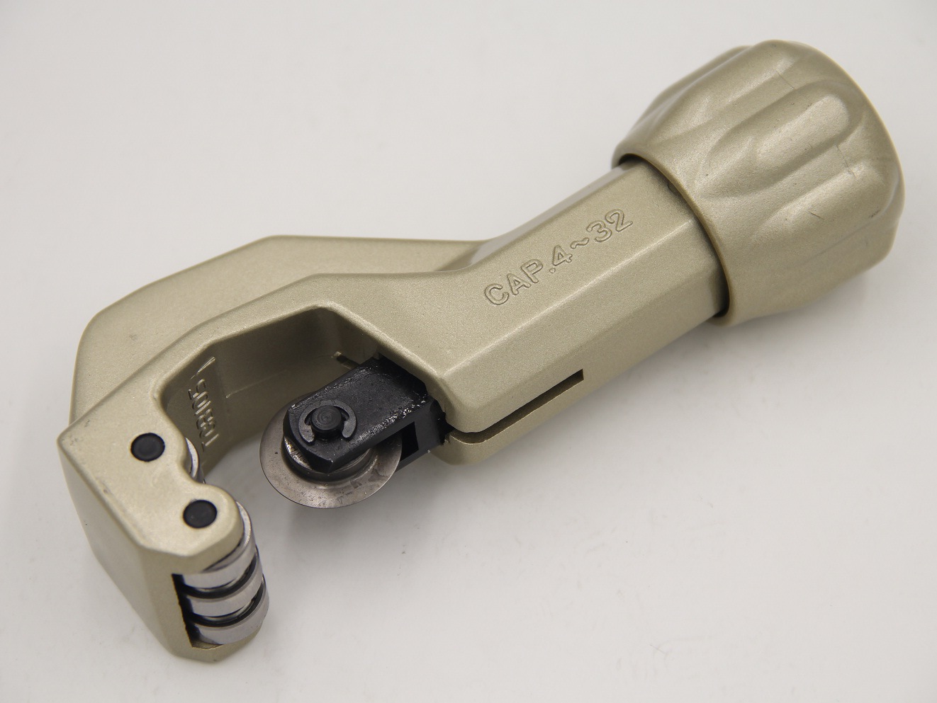 日本进口世霸切管刀不锈钢切管器管子割刀tcb105/tcbc105刀片