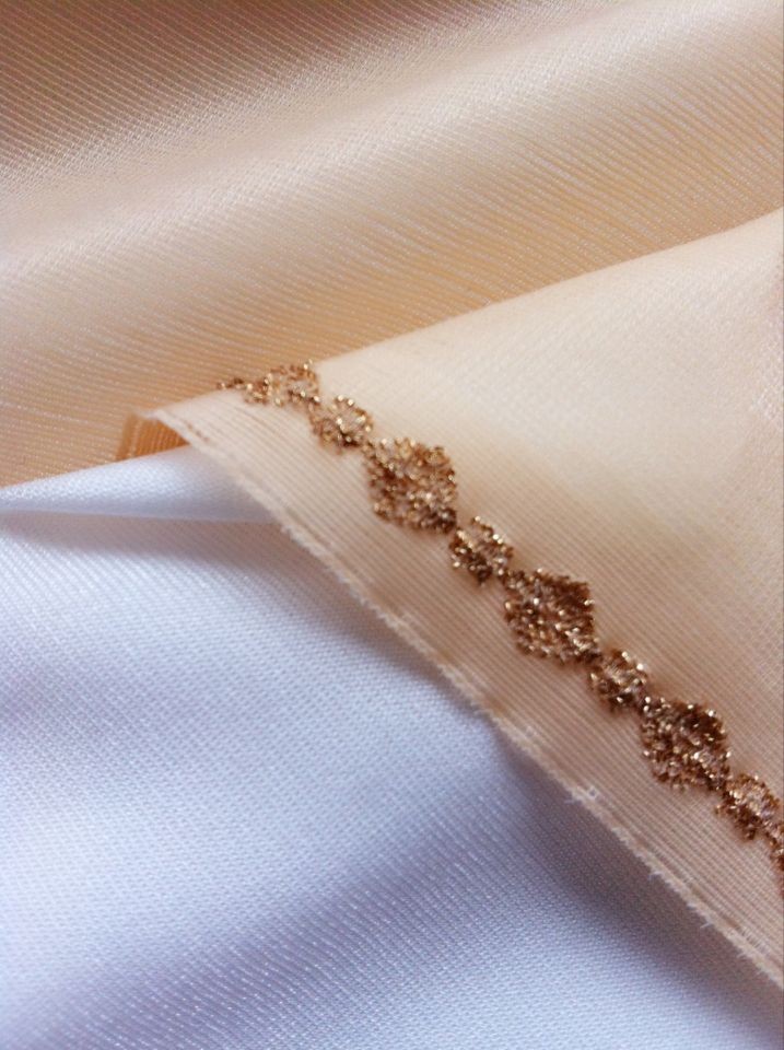 超泊金丝花纹锁边布 光面超薄内衣面料 超