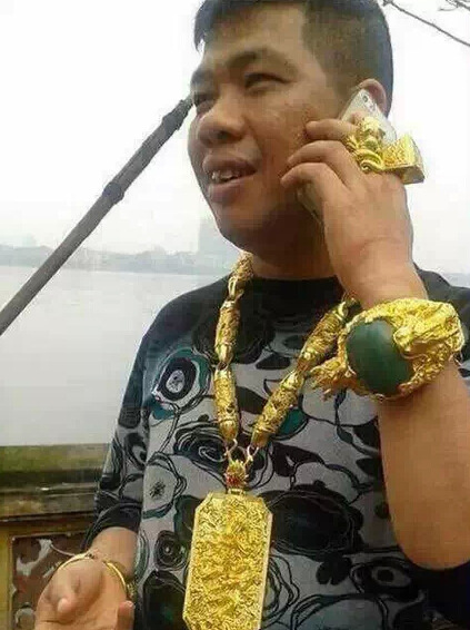 【搞笑图片】二师兄是不是吓尿了!