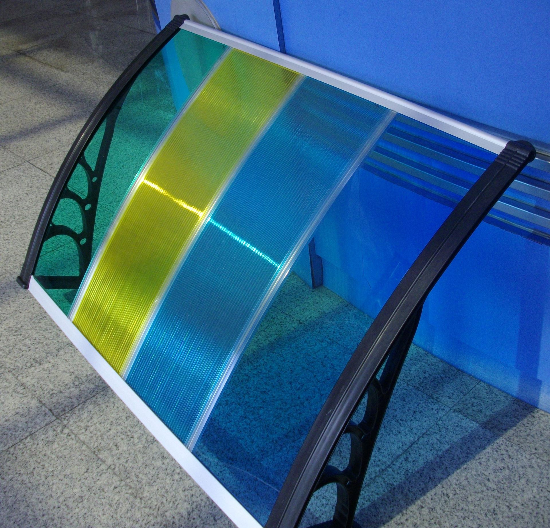 特价供应固莱尔pc阳光板阳光棚 雨棚草绿 湖蓝阳光板 厂家直销