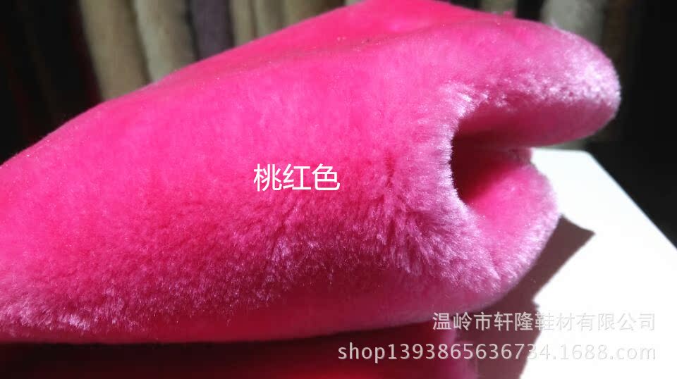 现货供应 多色加厚仿羊毛 长毛绒 针织面料服饰面料柜台布背景布