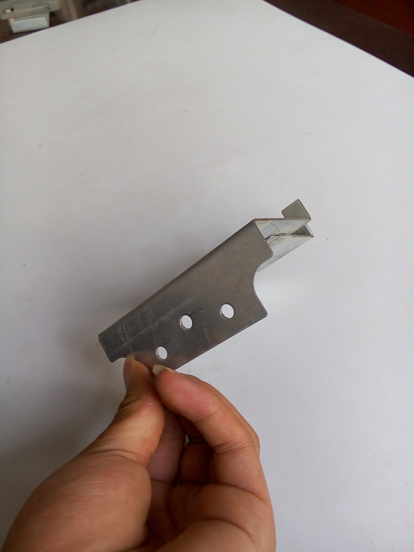 475支架批发厂家支架紧固件镀锌带钢钢结构