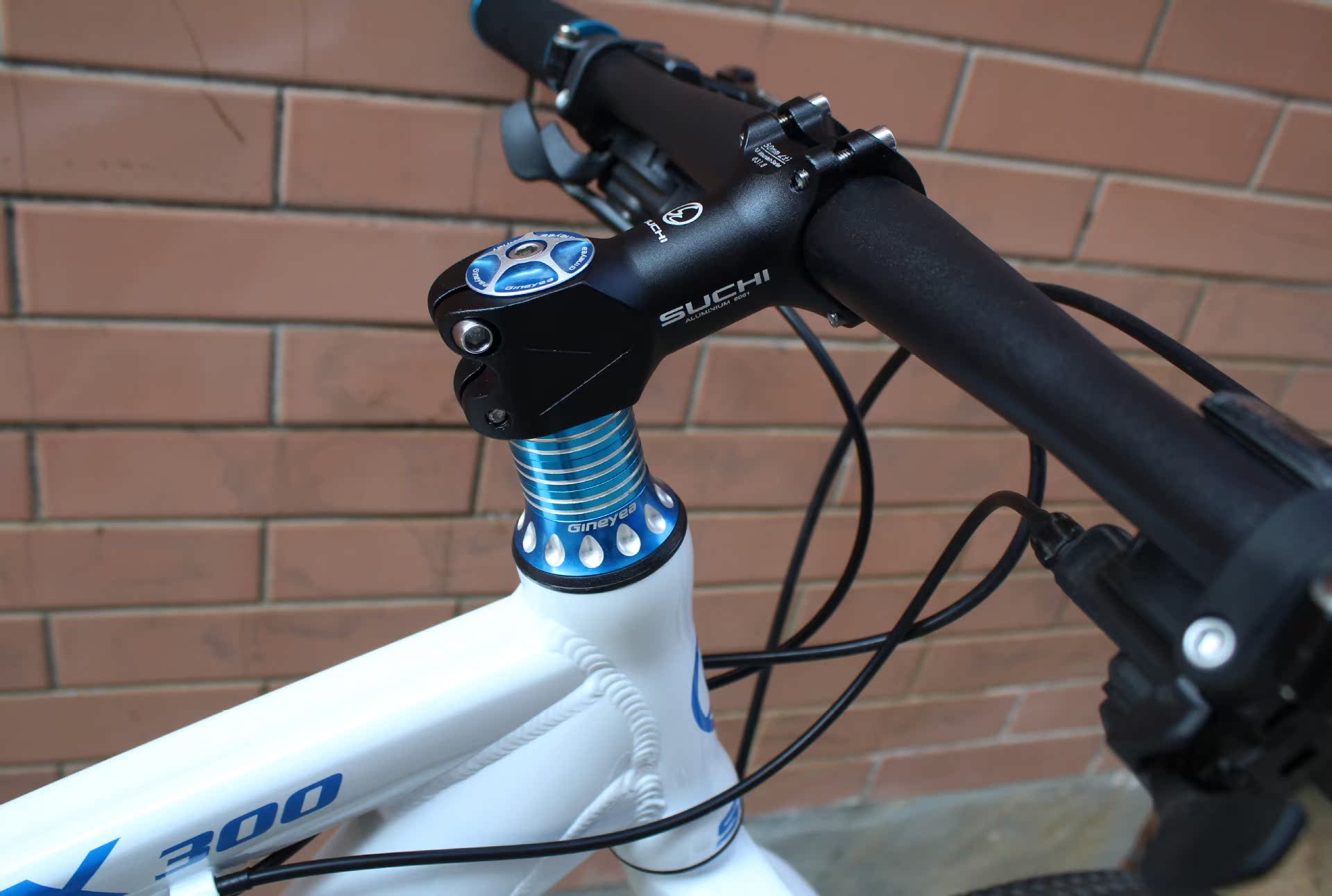 速驰山地车 微转变速24速山地车 双碟刹