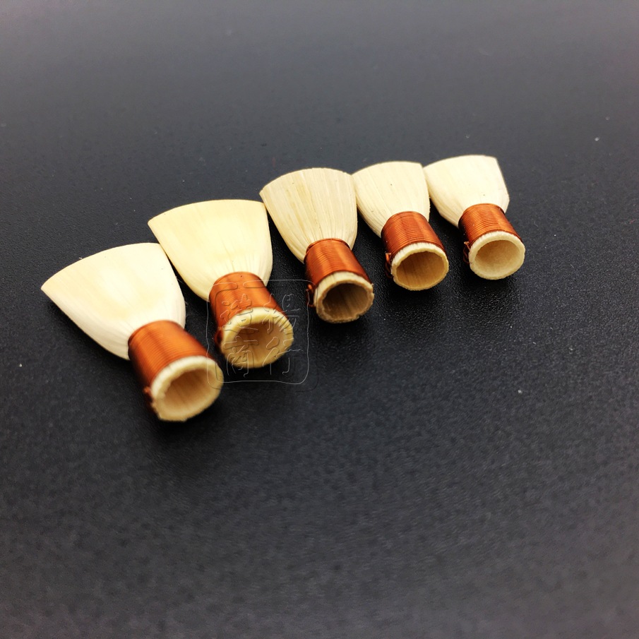 供应哨片嘴哨子芦苇叫子配件上海唢呐引子塑料哨片唢呐乐器配件