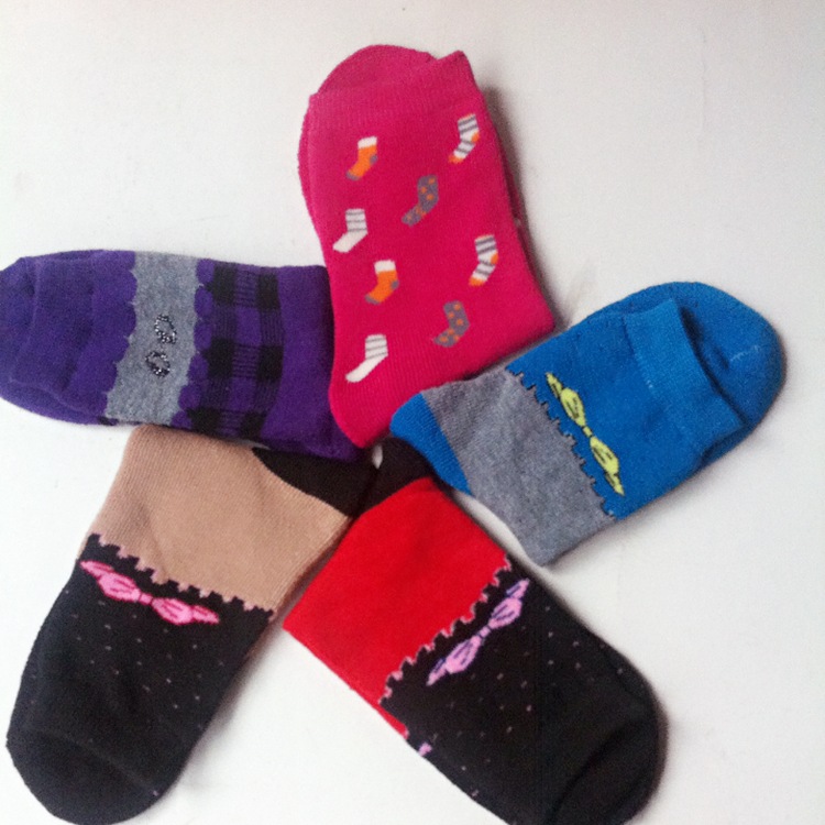 女袜批发 毛巾袜 秋冬女士加厚毛圈中筒袜 厂家直销便宜地摊袜子