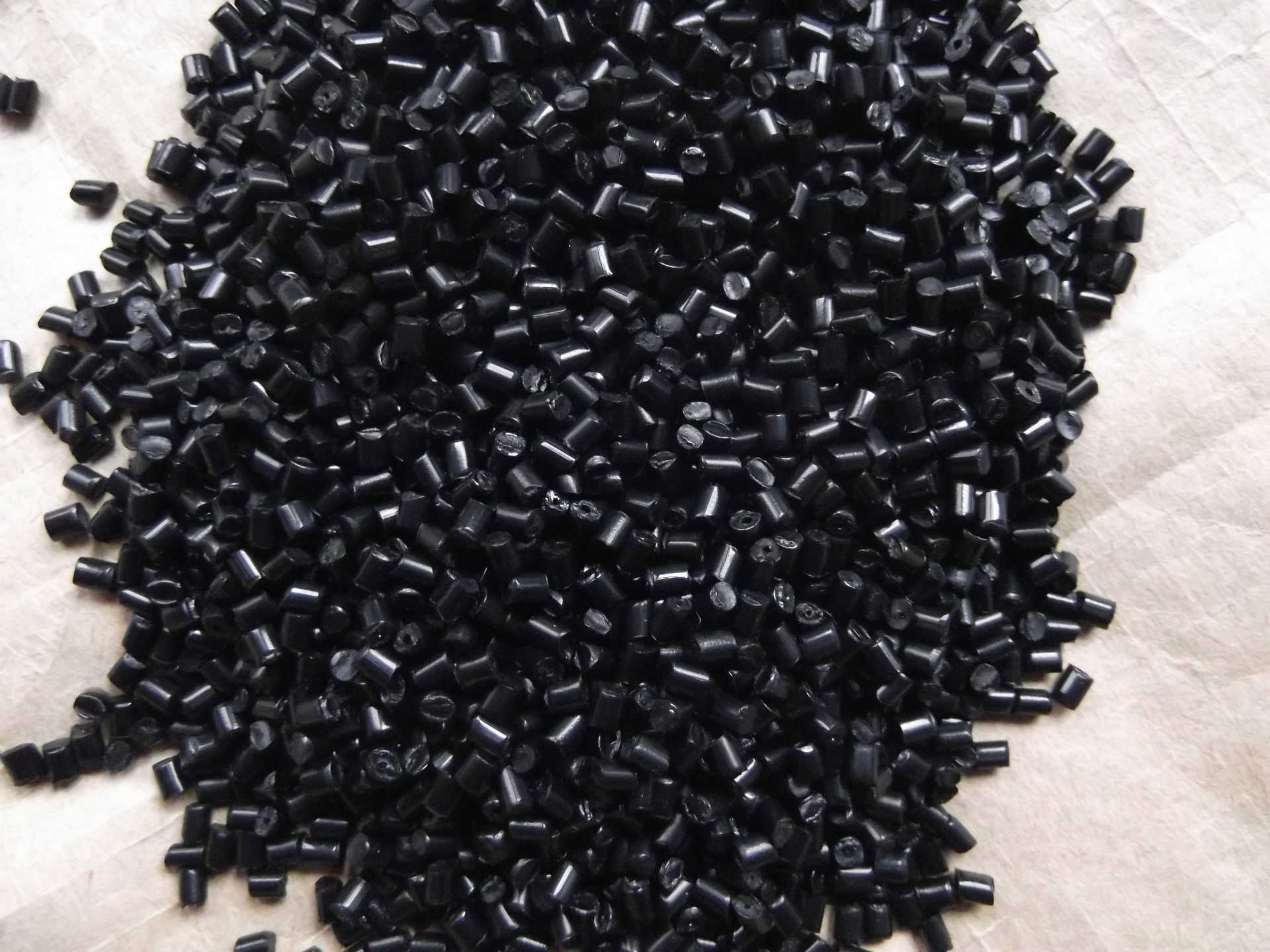 供应塑胶原料pa6增强尼龙颗粒 黑色增强改性塑料 耐低温增强尼龙