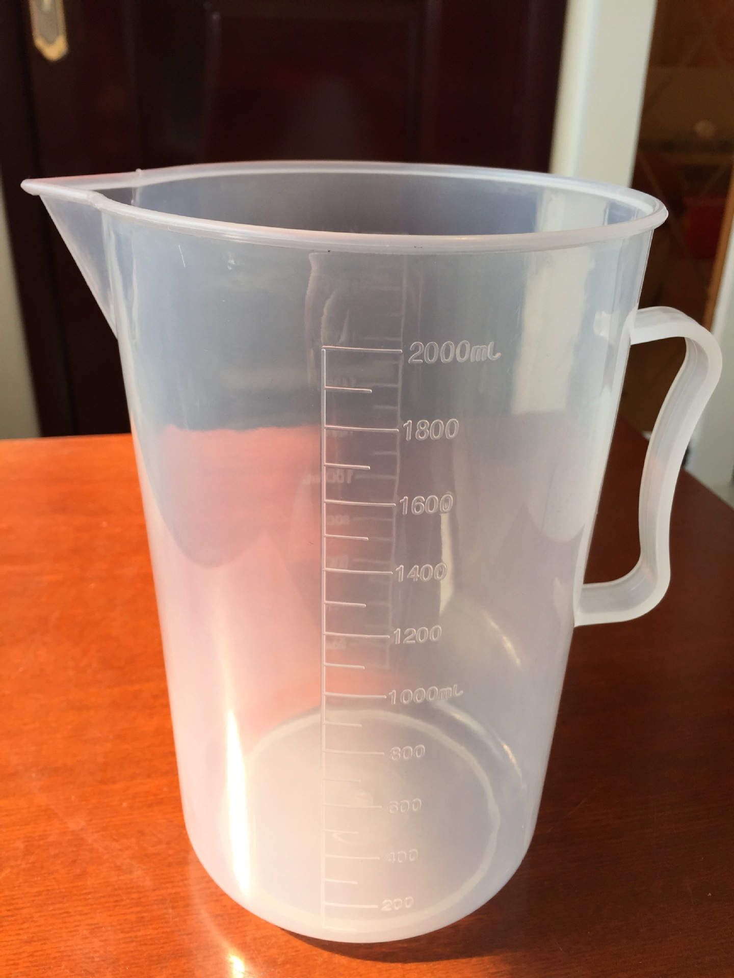 2000ml塑料量杯 量筒 量杯 有刻度 高透明防腐蚀