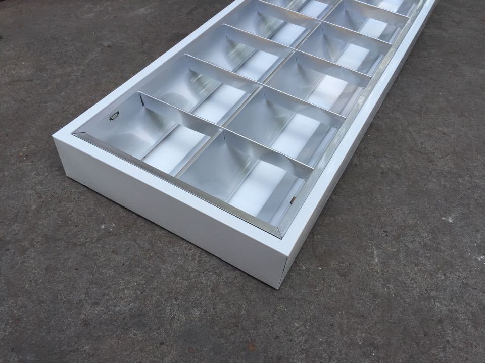 广东信华t8led格栅灯600*600灯盘300*1200明装室内照明led格栅灯