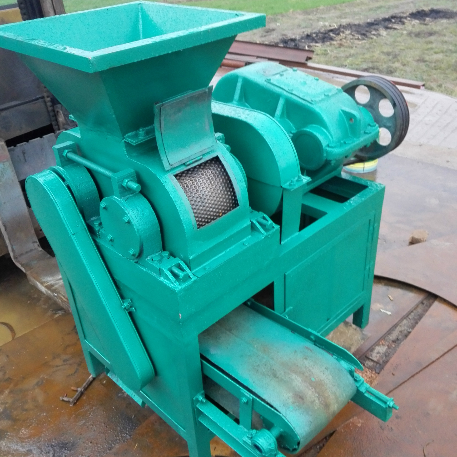 碳粉压球机 小型型煤压球机 脱硫石膏压球机 现货销售