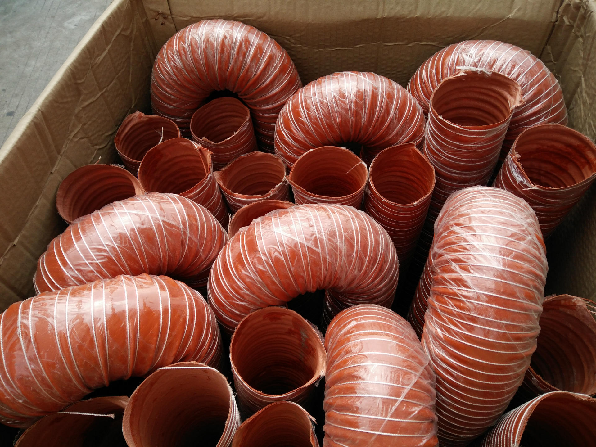 红色高温风管耐300度矽硅胶管 4米/条 帆布拉伸钢丝软管Φ38mm