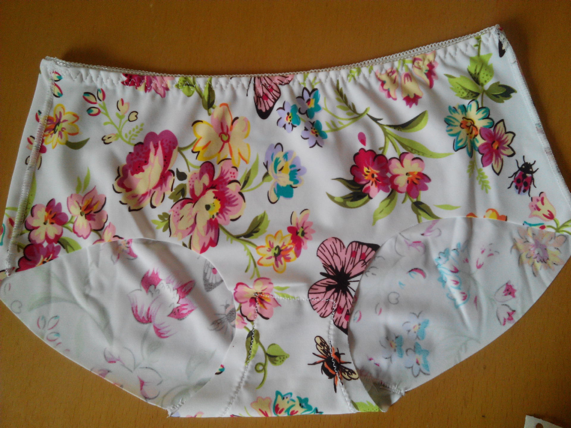 厂家批发冰丝内裤少女低腰三角裤女士内裤印花玫瑰花女冰丝内裤