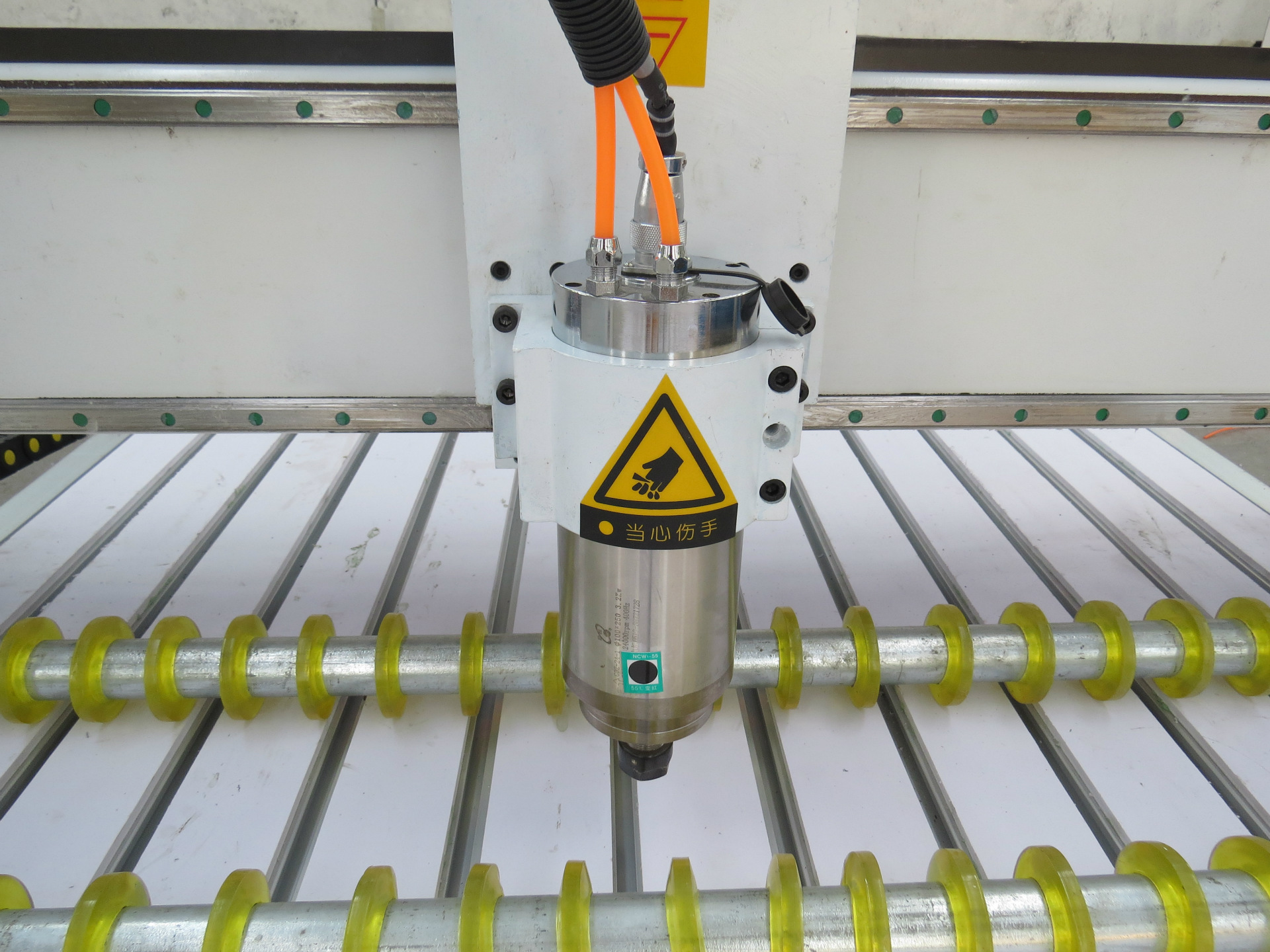 直销1325数控雕刻机 木工雕刻机广告雕刻机 CNC雕刻机