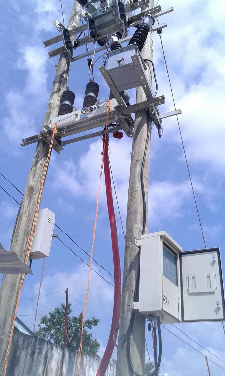 西安高压开关厂供应全球35kv柱上真空断路器zw32-40.5/1250-31.