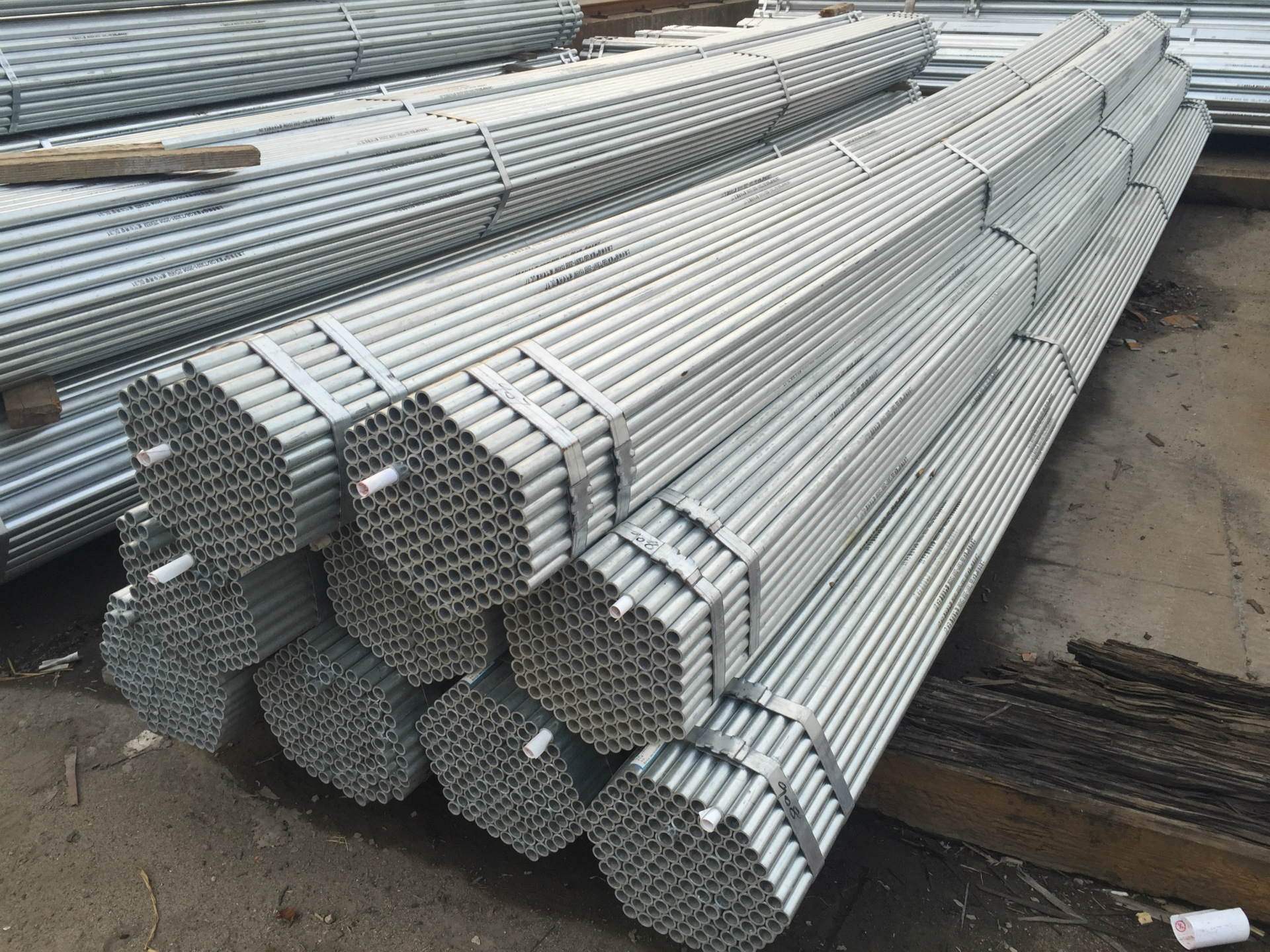 供应 镀锌水管 镀锌电线管 镀锌管 热镀锌管 镀锌钢管