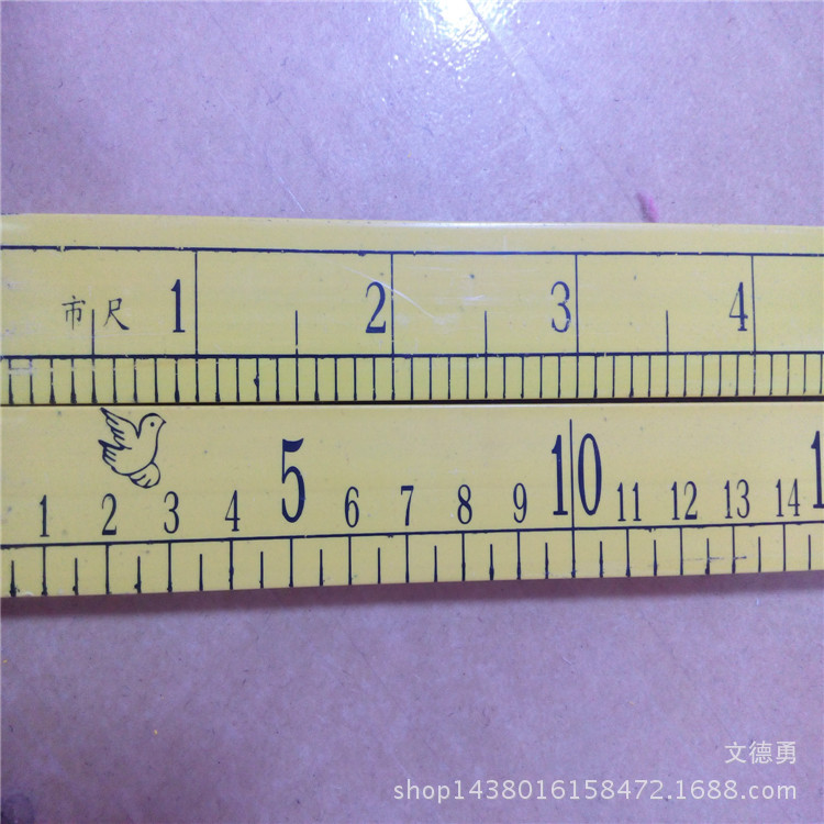 供应100cm塑料直尺,1米木米尺,一面标示厘米,一面标示市寸市尺
