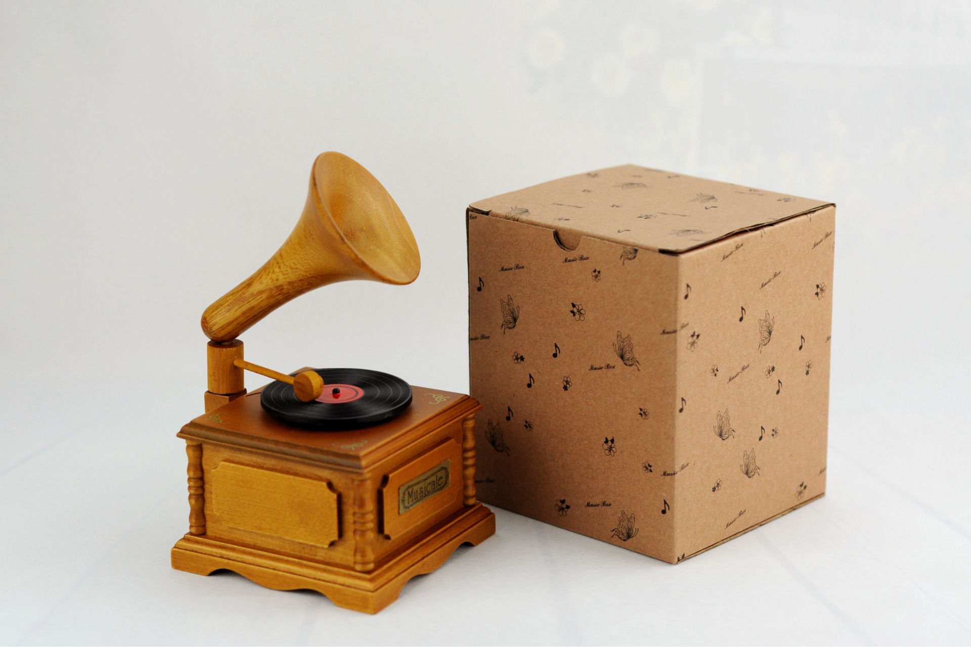 木质留声机音乐盒八音盒家居摆件创意送同学老师生日礼物工艺礼品