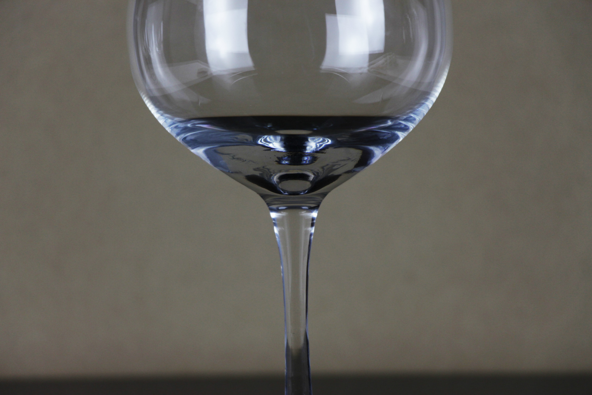 超大号玻璃红酒杯 玻璃杯 高脚葡萄酒杯 苹果杯 勃根第杯 800ml