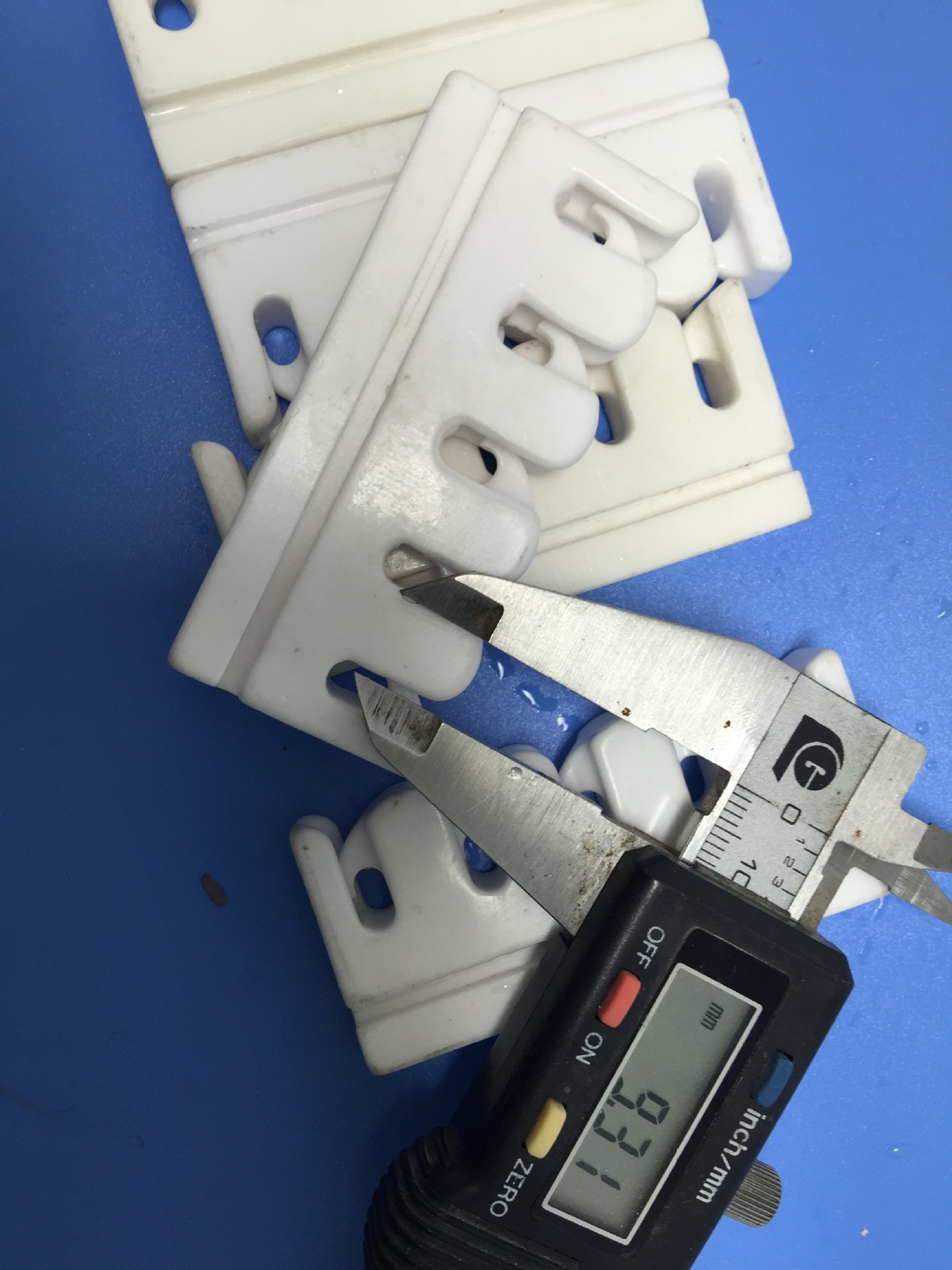 振方 氧化铝气流纺整经机五孔五梳 耐磨过线瓷梳 精梳机陶瓷配件