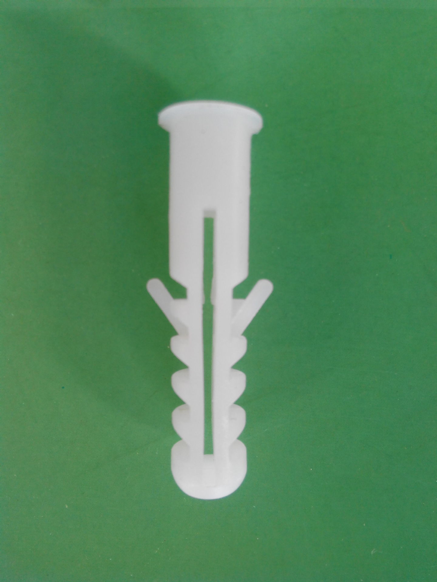 19窗帘胀管 鱼型塑料膨胀管塑料胀塞无边膨胀管小黄鱼塑料胀塞