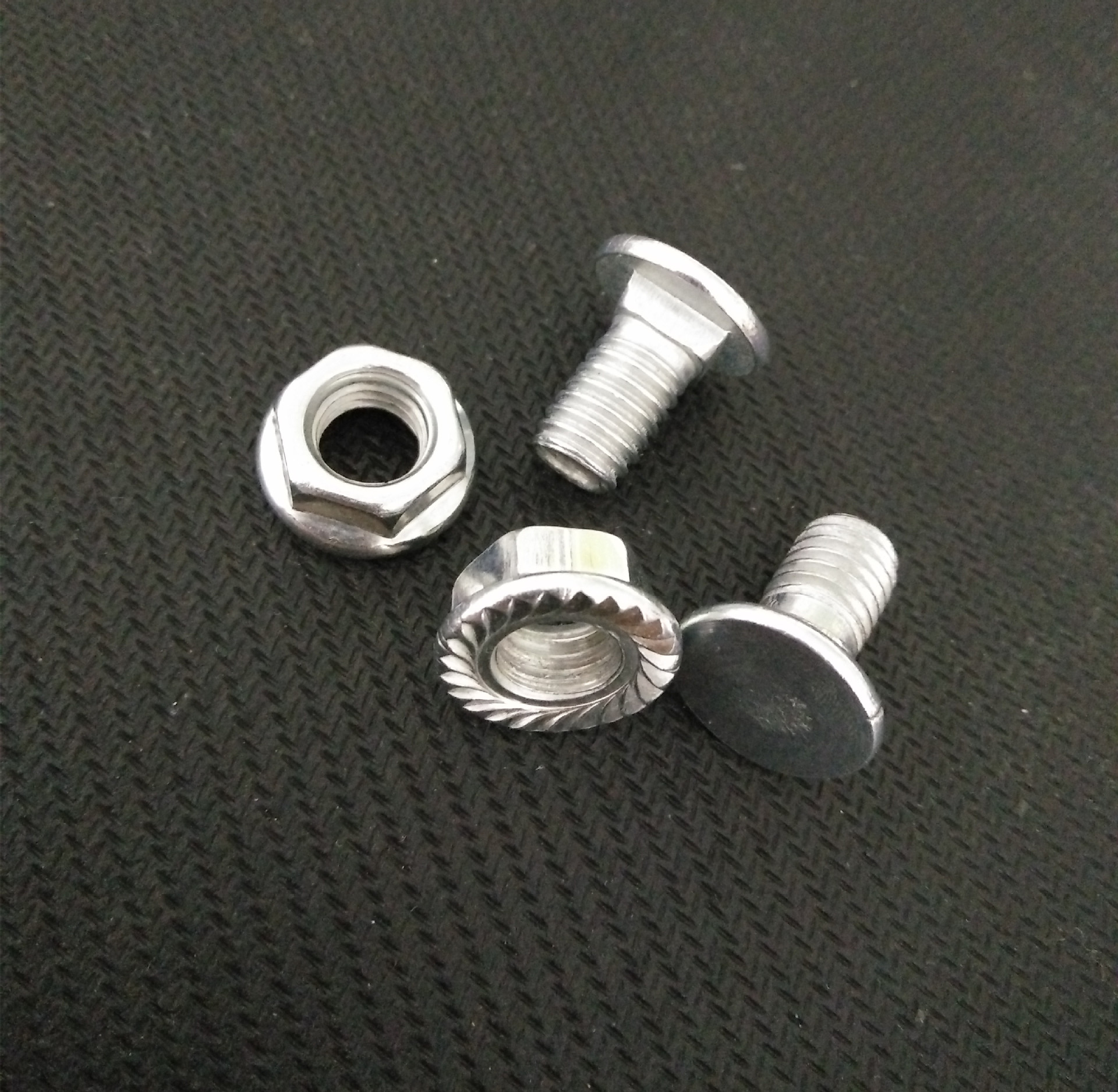 镀锌马车栓 桥架丝 大头小头桥架螺丝m6*12 m6*16 m8*12 m8*16