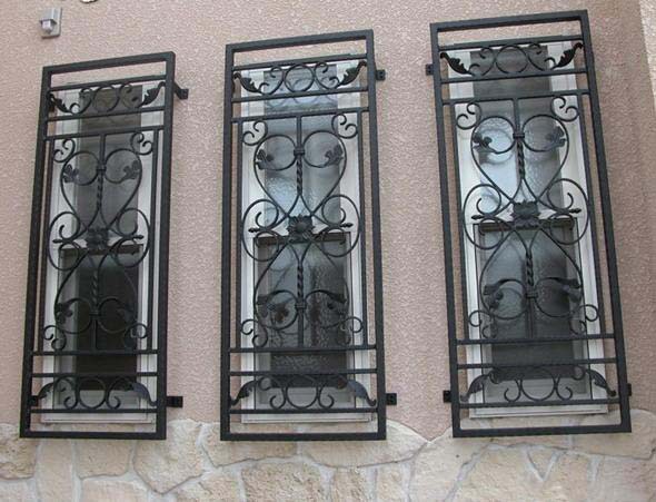 定做新款欧式别墅铁艺防盗防护窗 欧式防盗窗 高档铁艺防护窗